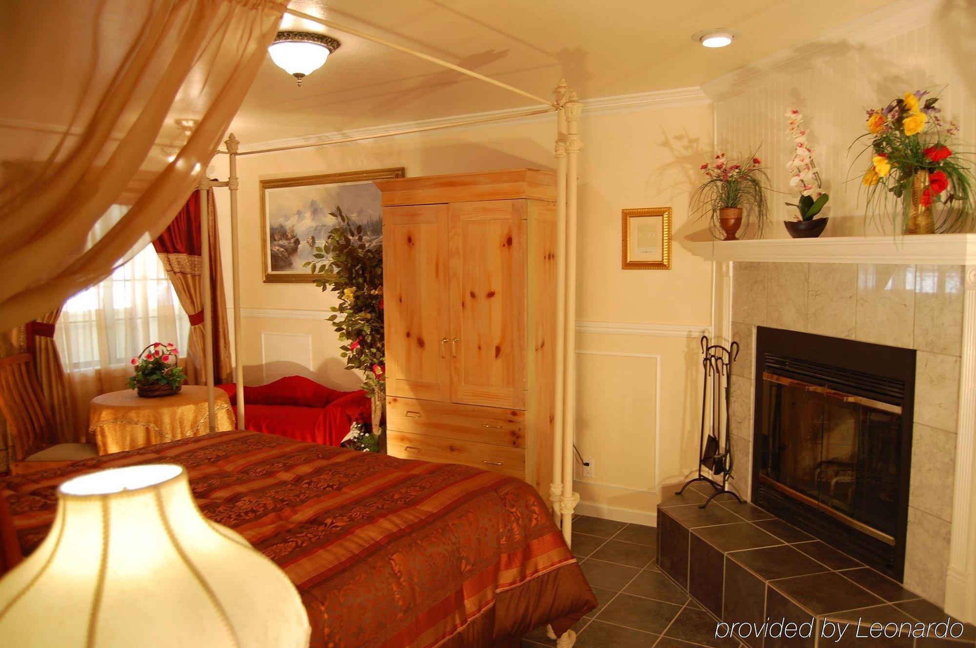 Tahoe Chalet Inn, The Theme Inn Lake Tahoe Room photo
